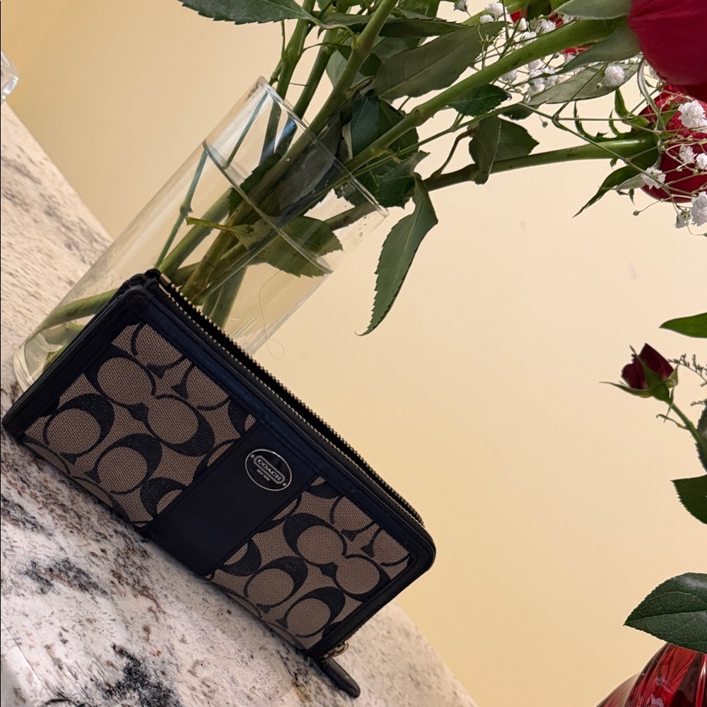 Coach Signature Black and Tan Wallet